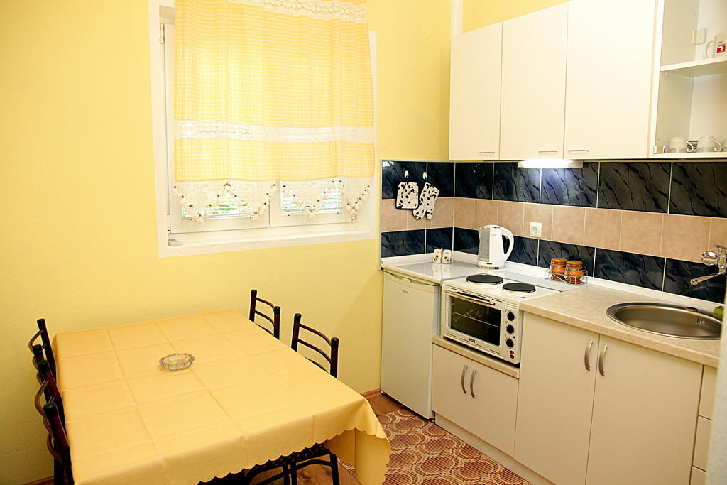 Apartmani Jovanovic Petrovac Room photo