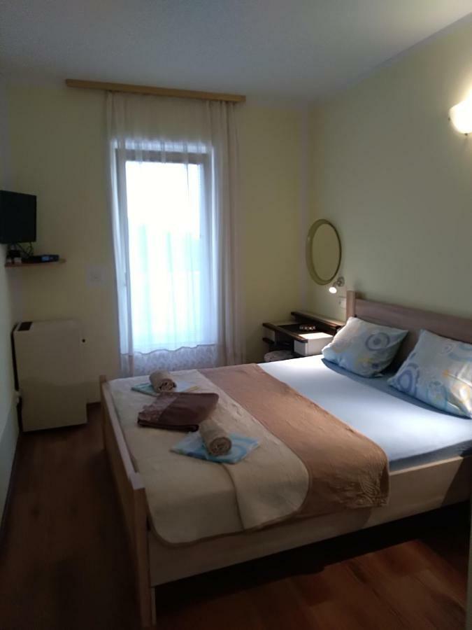 Apartmani Jovanovic Petrovac Exterior photo