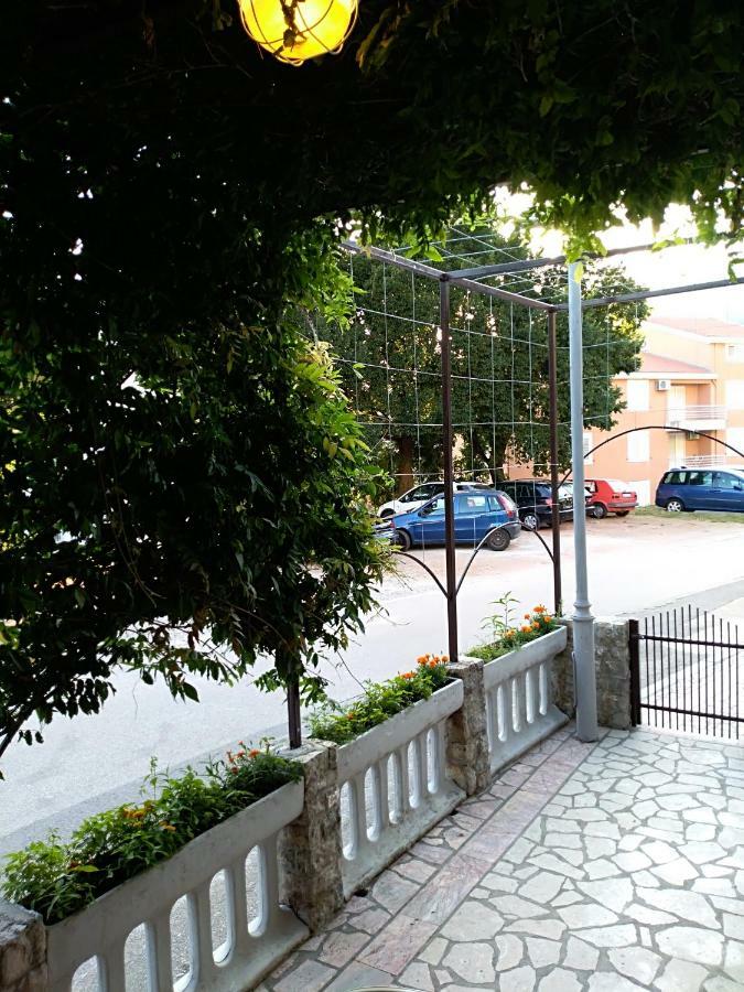 Apartmani Jovanovic Petrovac Exterior photo
