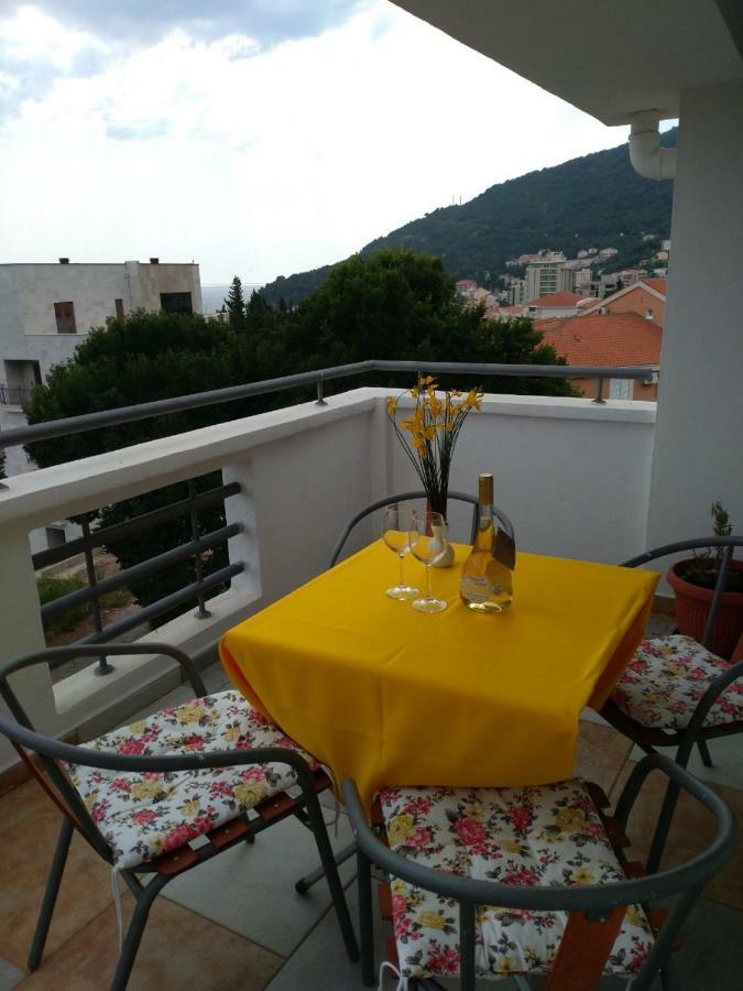 Apartmani Jovanovic Petrovac Exterior photo