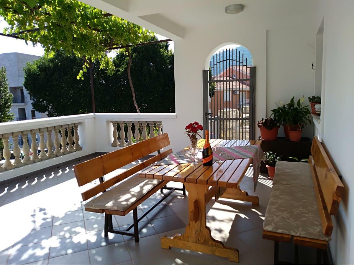 Apartmani Jovanovic Petrovac Exterior photo