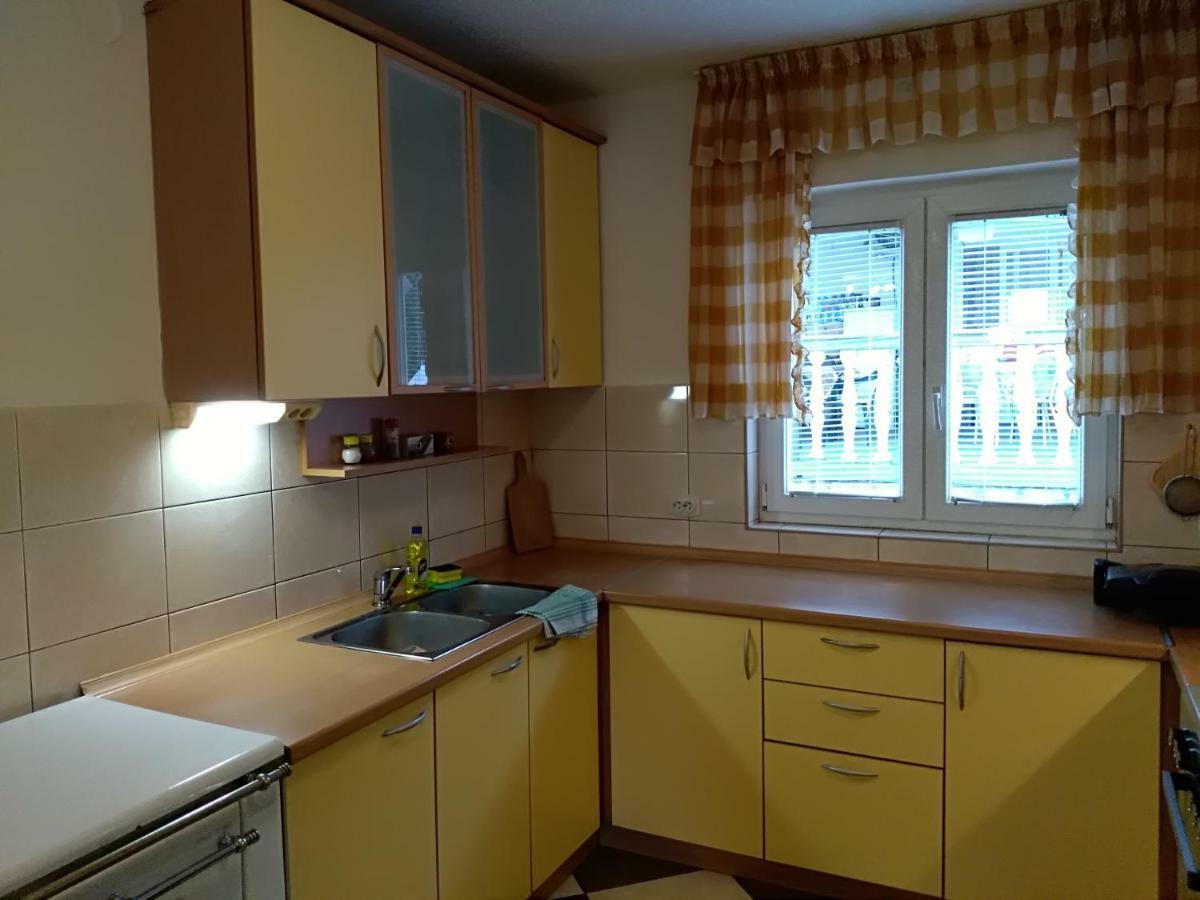 Apartmani Jovanovic Petrovac Exterior photo